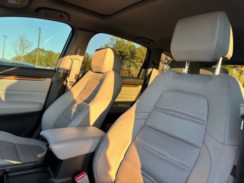 Used 2019 Honda CR-V EX-L image 16