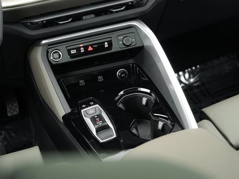 Certified 2025 Audi Q5 Premium w/ Premium Plus AWD/4WD image 12
