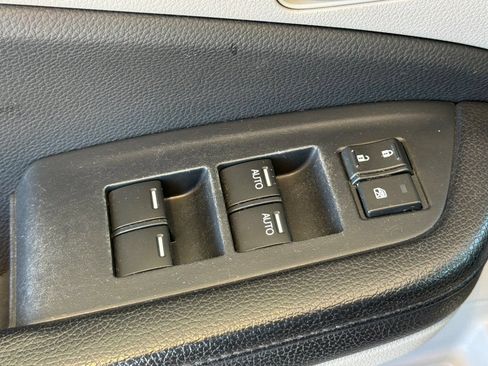 Used 2016 Honda Pilot EX-L image 12