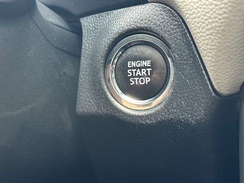 Used 2024 Toyota RAV4 Limited image 26