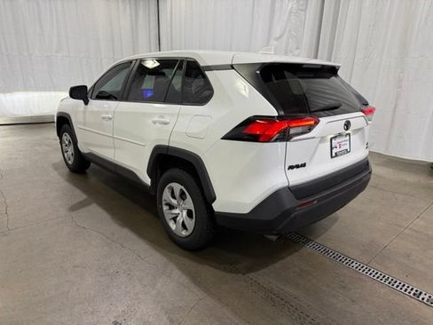 Certified 2024 Toyota RAV4 LE AWD/4WD image 6