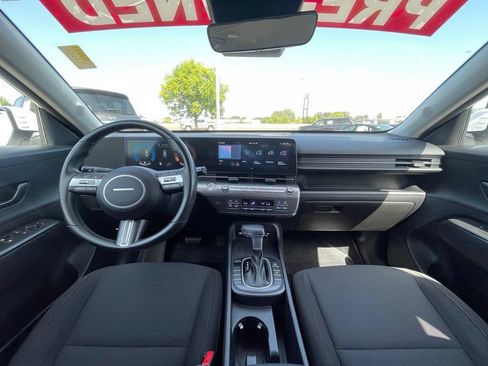 Used 2024 Hyundai Kona SEL FWD image 28