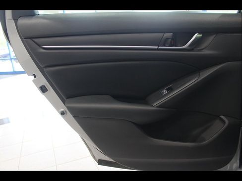 Used 2022 Honda Accord Sport image 18