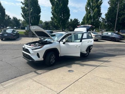 Used 2024 Toyota RAV4 XLE w/ Convenience Package AWD/4WD image 31