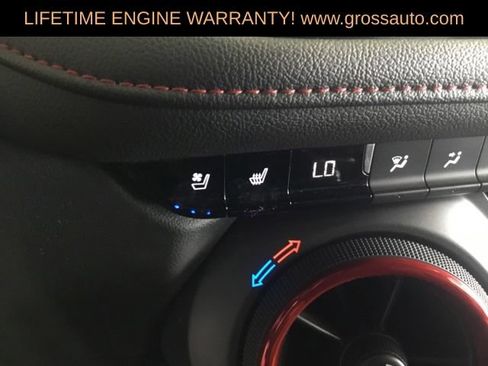 Used 2021 Chevrolet Blazer RS w/ Enhanced Convenience Package AWD/4WD image 26