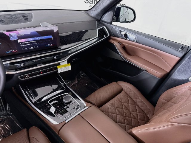 New 2027 BMW X7 xDrive40i w/ M Sport Package AWD/4WD image 25