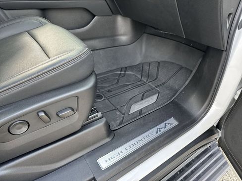 Certified 2024 Chevrolet Tahoe High Country image 29