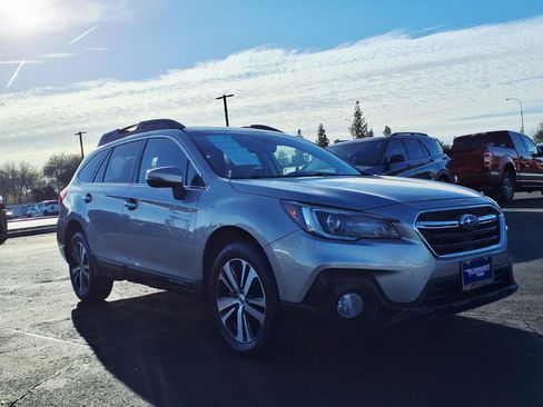 Used 2019 Subaru Outback 2.5i Limited image 8
