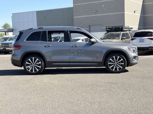 Used 2021 Mercedes-Benz GLB 250 image 27