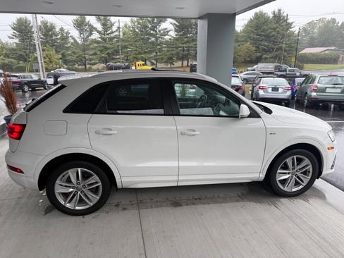 Used 2018 Audi Q3 2.0T Premium w/ Convenience Package image 2