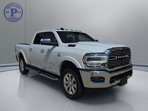 Used 2022 RAM 2500 Laramie AWD/4WD image 1