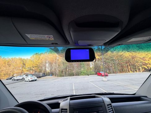 Used 2018 Mercedes-Benz Sprinter 2500 image 16