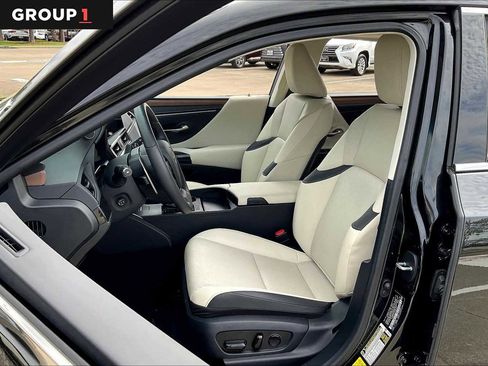 Used 2024 Lexus ES 350 w/ Premium Package image 6