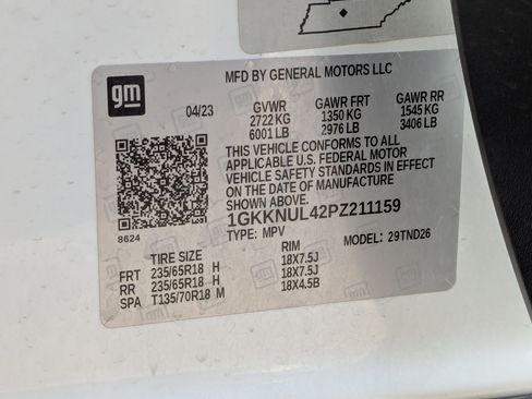 Used 2023 GMC Acadia SLT image 34