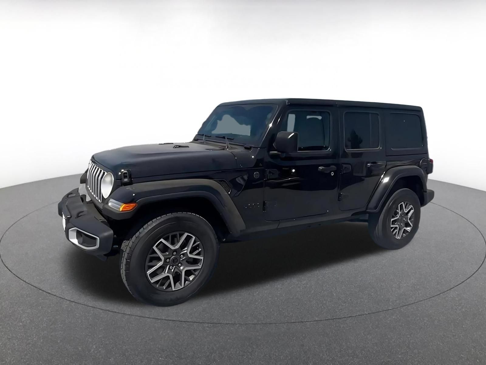 Used 2025 Jeep Wrangler Unlimited Sahara AWD/4WD image 6