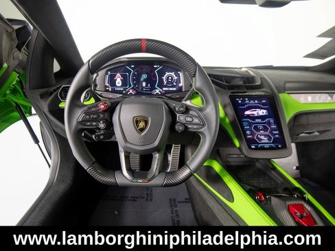 Used 2024 Lamborghini Revuelto AWD/4WD image 14