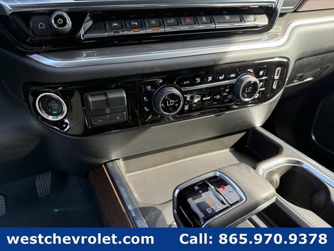 New 2026 Chevrolet Silverado 1500 High Country w/ High Country Premium Package AWD/4WD image 21