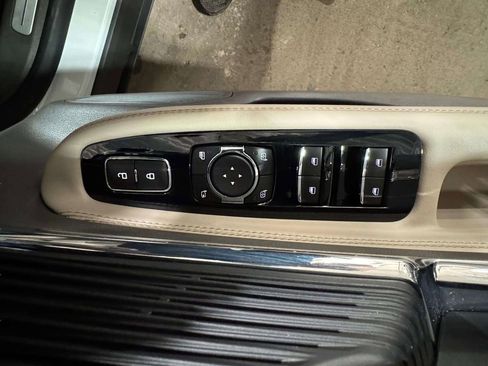 Certified 2022 Lincoln Corsair Reserve w/ Equipment Group 201A AWD/4WD image 9