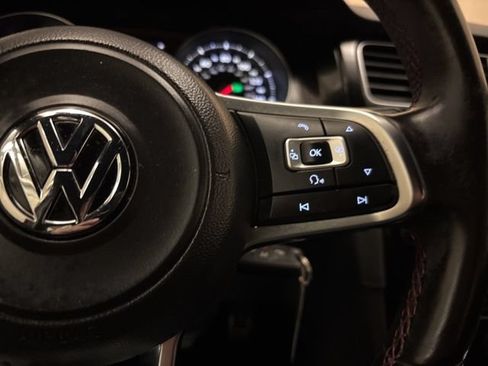 Used 2015 Volkswagen GTI S FWD image 17