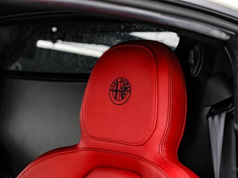 Used 2015 Alfa Romeo 4C Coupe w/ Leather Interior Group RWD image 38