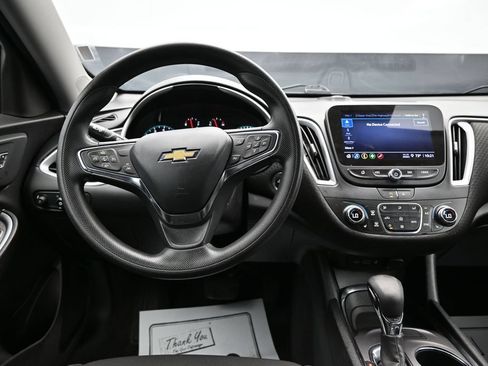 Used 2023 Chevrolet Malibu LT FWD image 13
