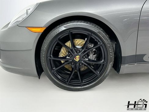 Used 2018 Porsche 911 Carrera RWD image 17
