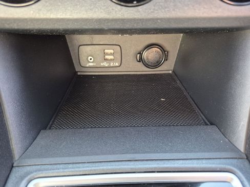 Used 2020 Subaru Crosstrek 2.0i Limited w/ Moonroof Package w/Navigation image 14