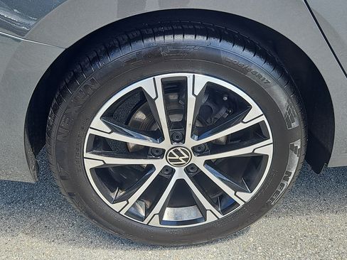 Certified 2024 Volkswagen Jetta Sport FWD image 11