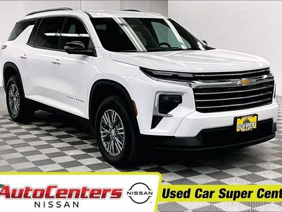 Used 2025 Chevrolet Traverse LT w/ Driver Confidence Package