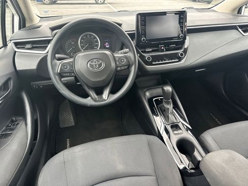 Used 2022 Toyota Corolla LE image 22