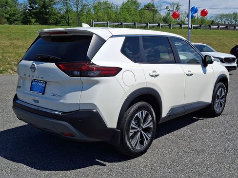 Used 2023 Nissan Rogue SV AWD/4WD image 7