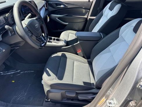 New 2026 Chevrolet Trax RS w/ Sunroof Package FWD image 13