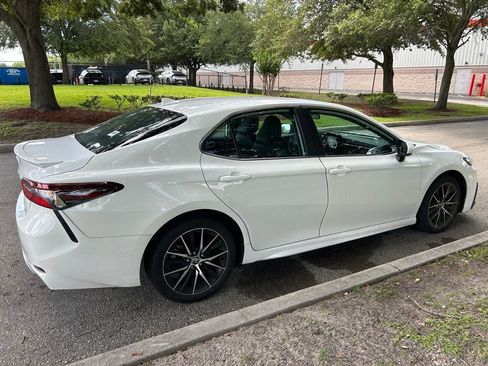 Used 2023 Toyota Camry SE FWD image 6