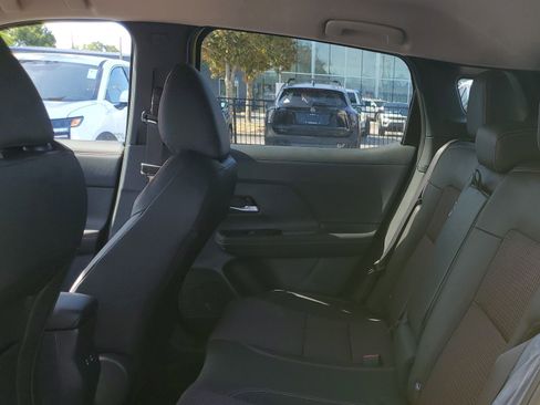 New 2025 Nissan Kicks SR image 10