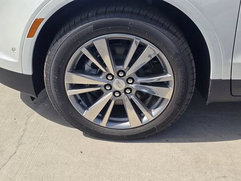 New 2026 Cadillac XT5 Premium Luxury w/ Driver Assist Package FWD image 9