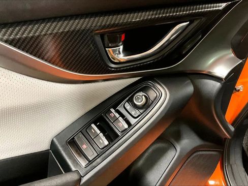 Used 2019 Subaru Crosstrek 2.0i Limited w/ Moonroof Package w/Navigation image 32