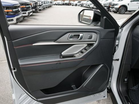 New 2026 Ford Explorer ST w/ Sun And Sound Package image 24