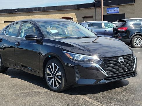 Used 2025 Nissan Sentra SV w/ SV Premium Package FWD image 48