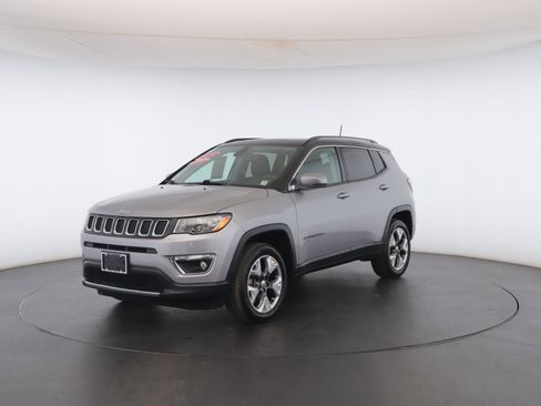 Certified 2019 Jeep Compass Limited w/ Safety & Security Group image 38