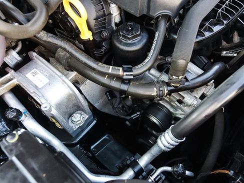 Used 2016 Volkswagen GTI SE image 63