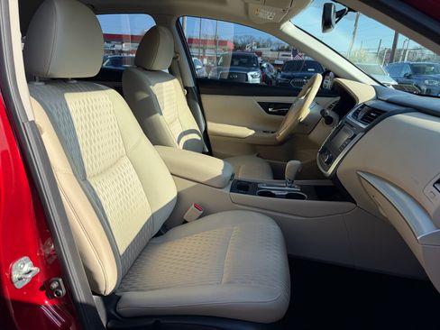 Used 2017 Nissan Altima 2.5 SV w/ Convenience Package image 25