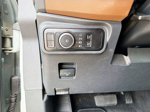 Used 2024 Ford Bronco Outer Banks image 37