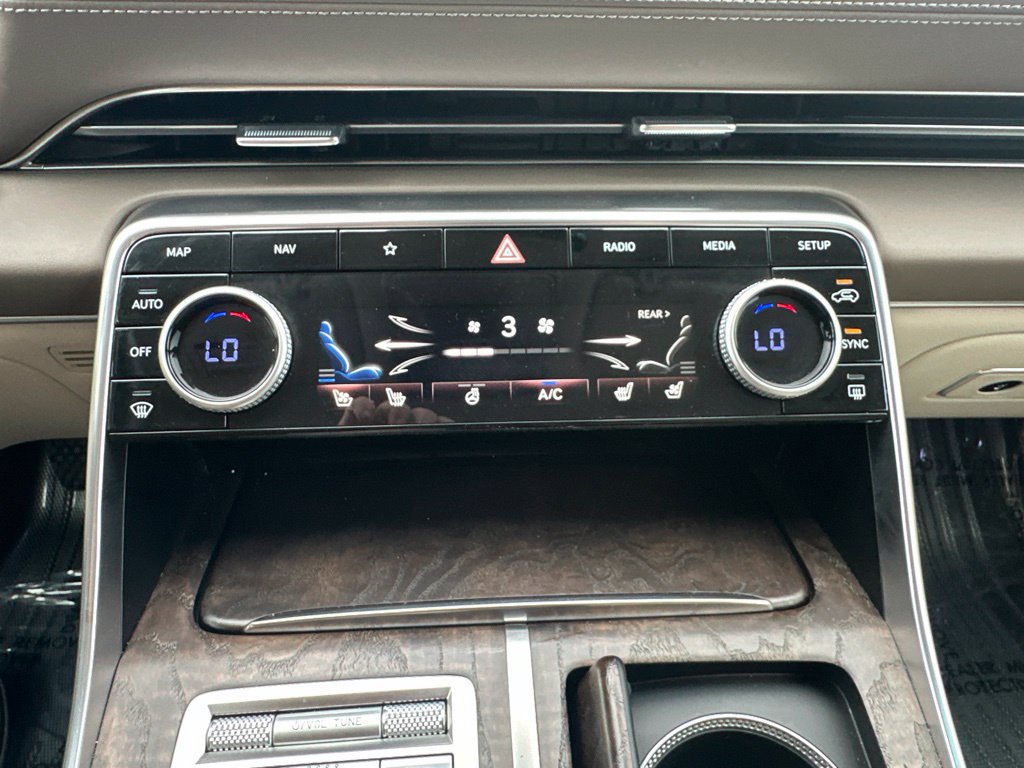 Used 2022 Genesis GV80 3.5T w/ Prestige Package 07 AWD/4WD image 52