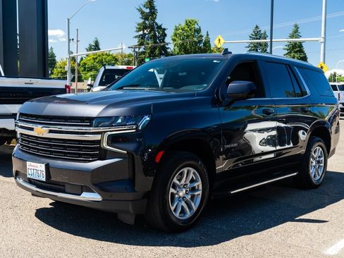 Used 2023 Chevrolet Tahoe LT AWD/4WD image 3