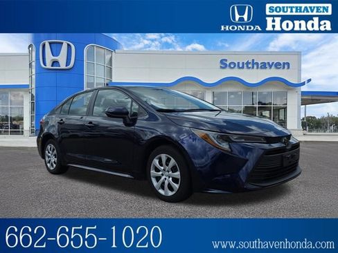 Used 2023 Toyota Corolla LE FWD image 1