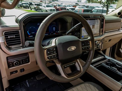 Used 2026 Ford F450 Platinum w/ Platinum Plus Package image 17