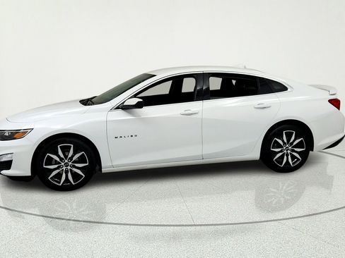 Used 2024 Chevrolet Malibu RS w/ LPO, Floor Liner Package FWD image 2