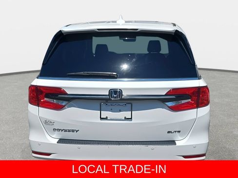 Used 2022 Honda Odyssey Elite image 6