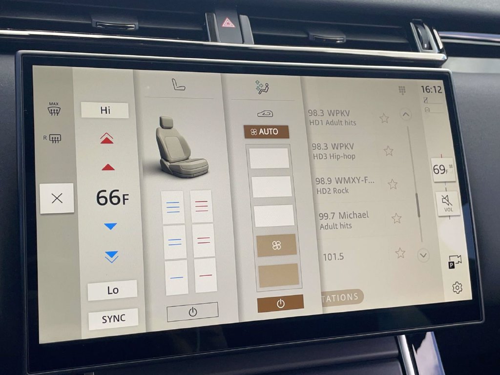 New 2026 Land Rover Range Rover Velar S AWD/4WD image 33