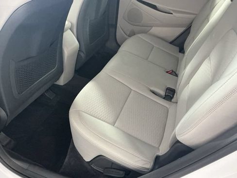 Used 2020 Hyundai Tucson SE w/ Cargo Package AWD/4WD image 10